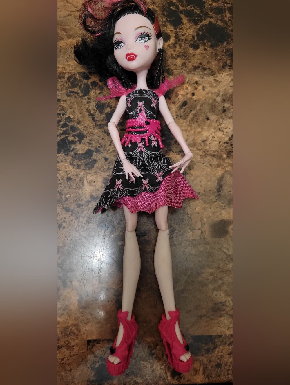 G1 Monster High Draculaura Fright,Camera,Action EUC